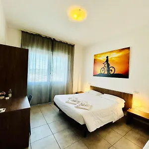 Bed & Bike Hotel